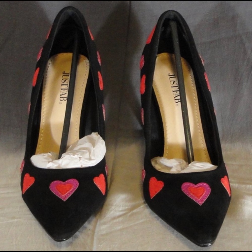 JustFab Lyssa Black Hearts High-Heels NWOB